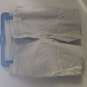 Gloria Vanderbilt business Bermudas